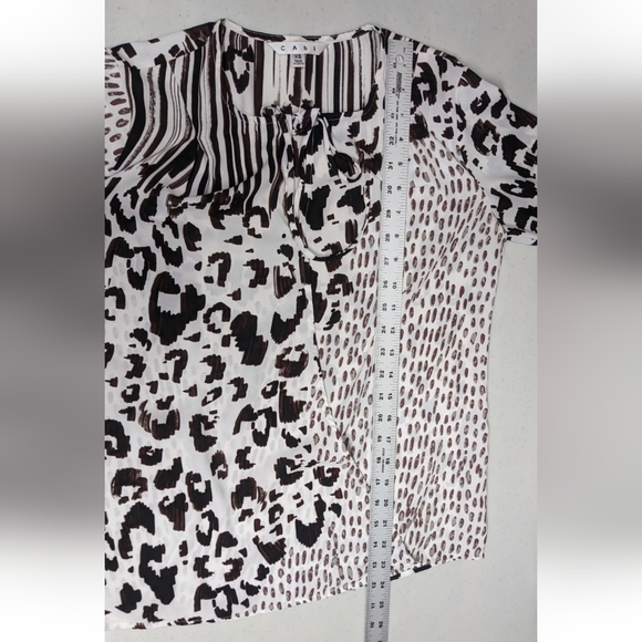 CAbi 570 Animal Skin Print Wrap Top Long Sleeve XS Blouse - Picture 9 of 11